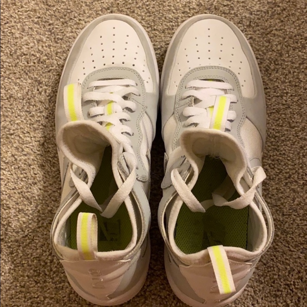 Hightop Air Force 1’s